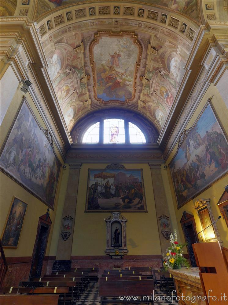 Busto Arsizio (Varese, Italy) - Left arm of the trasept of the St. Michael the Archangel Church